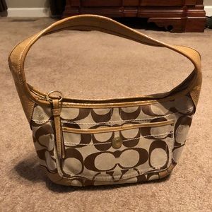 Medium size Coach purse!
